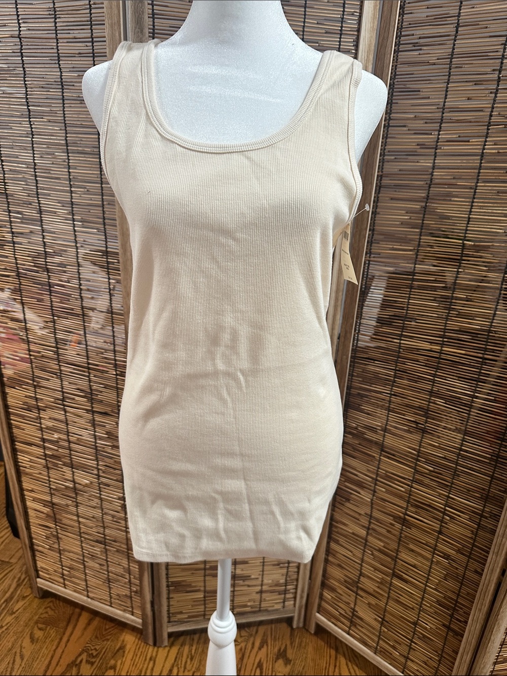 Duluth Trading Co Cream Ribbed Scoop Neck Tank
